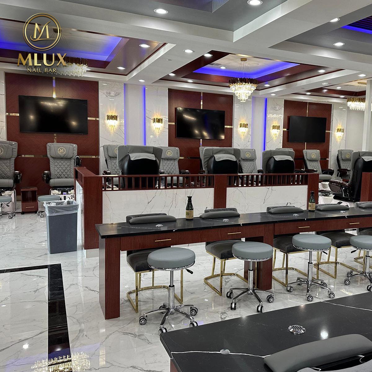 Mlux Nail Bar nail photo 4